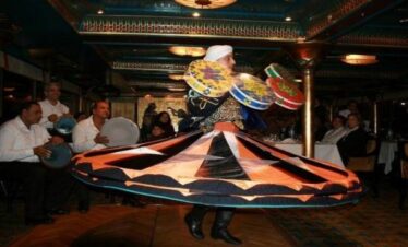 Dinner Cruise & Egyptian folklore evening